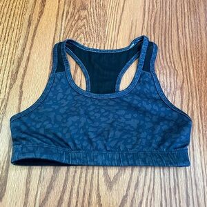 sports bra